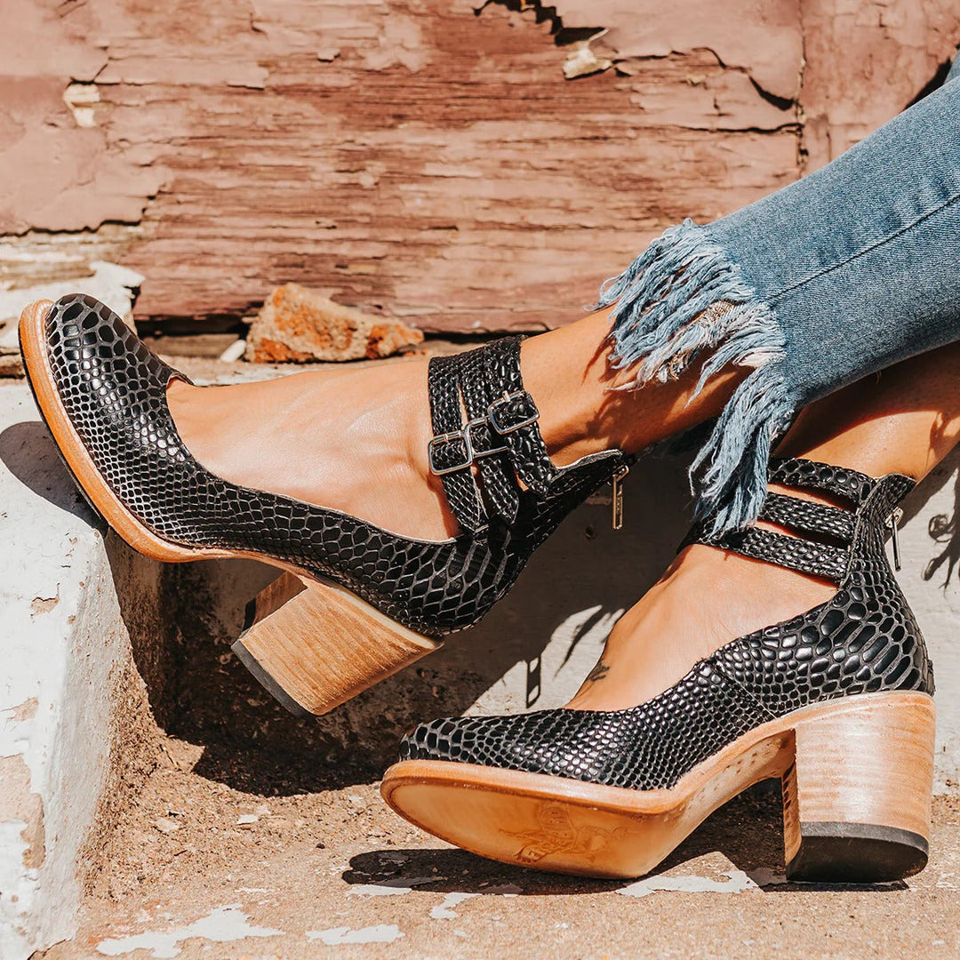 Dorothy | Gesp Strap Blokhak