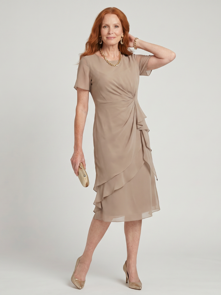 Eira™ | Elegante Midi Jurk met Gelaagde Zoom & Transparante Mouwen
