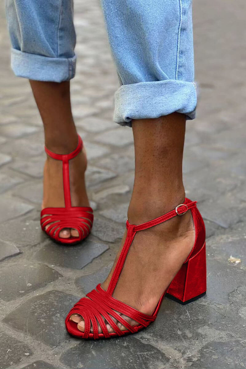 ELEGANTE SANDALEN MET T-STRAP