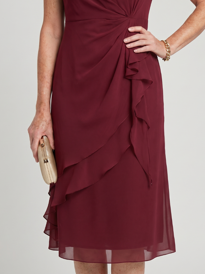 Eira™ | Elegante Midi Jurk met Gelaagde Zoom & Transparante Mouwen