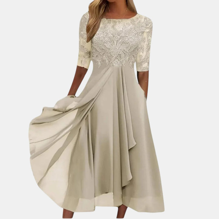 NOEMI - Elegante jurk van kant