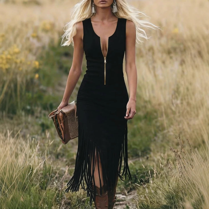 Diletta - Midi-jurk in lichtblauw faux suede met gouden rits en franjes