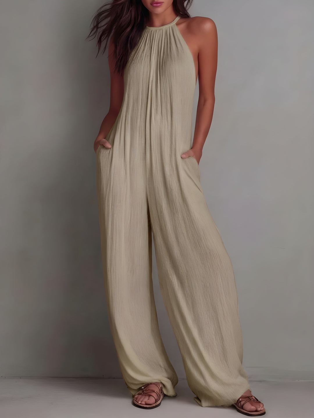 Dominique | Elegante vloeiende combinatie met halternek