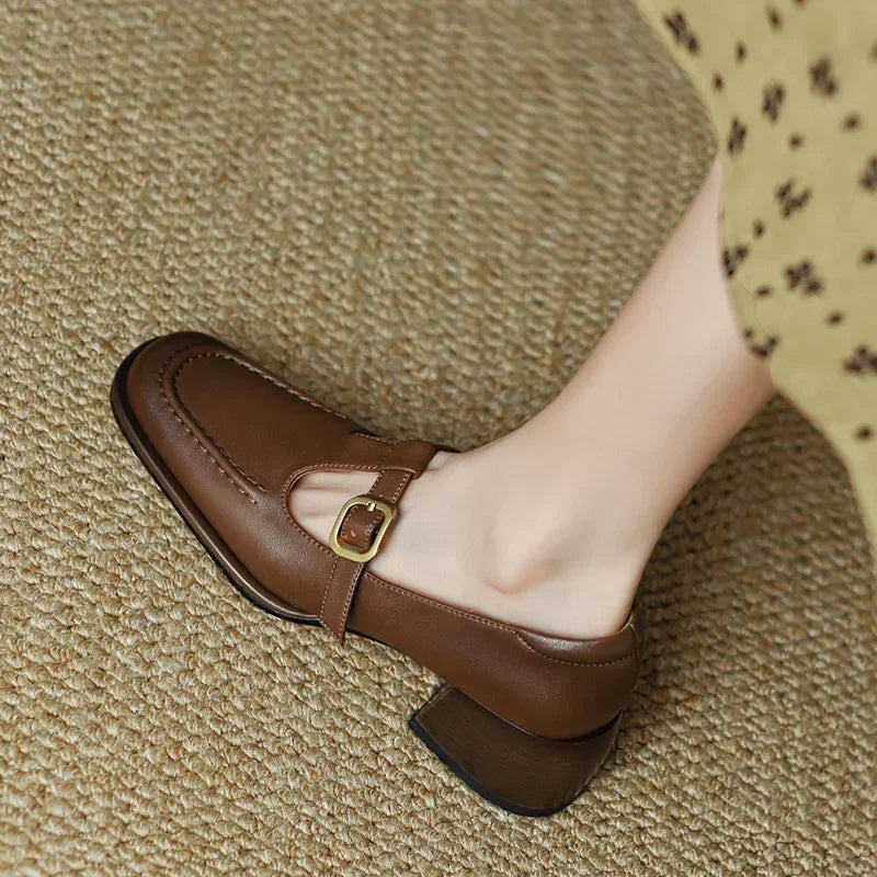 Selvana | Elegante T-Strap Schoenen