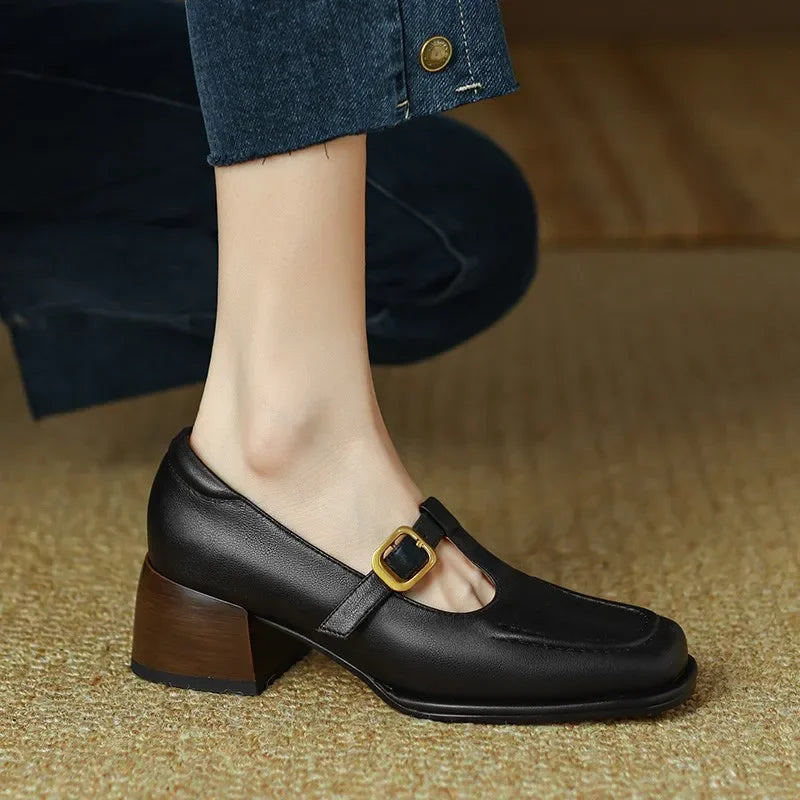 Selvana | Elegante T-Strap Schoenen