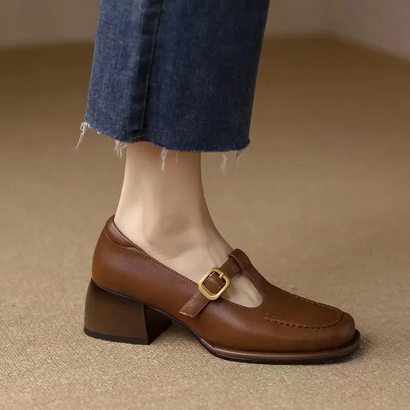 Selvana | Elegante T-Strap Schoenen