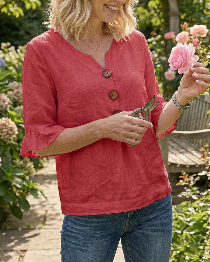 Sophia Blouse unicolor katoen-linnen met houten knopen en volant