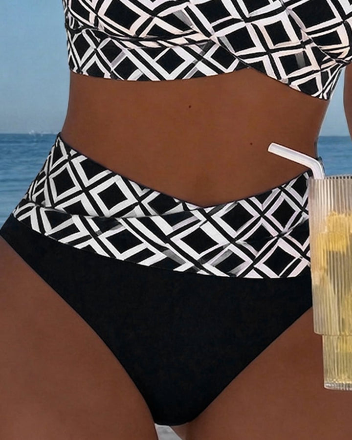 Twee-delige Bikini Met Bh-Snit En Diamantpatroon