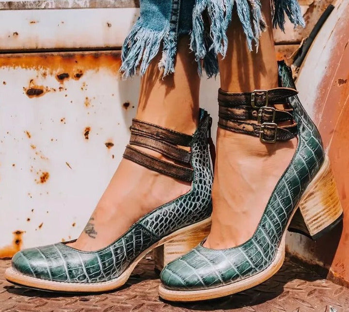 Dorothy | Gesp Strap Blokhak