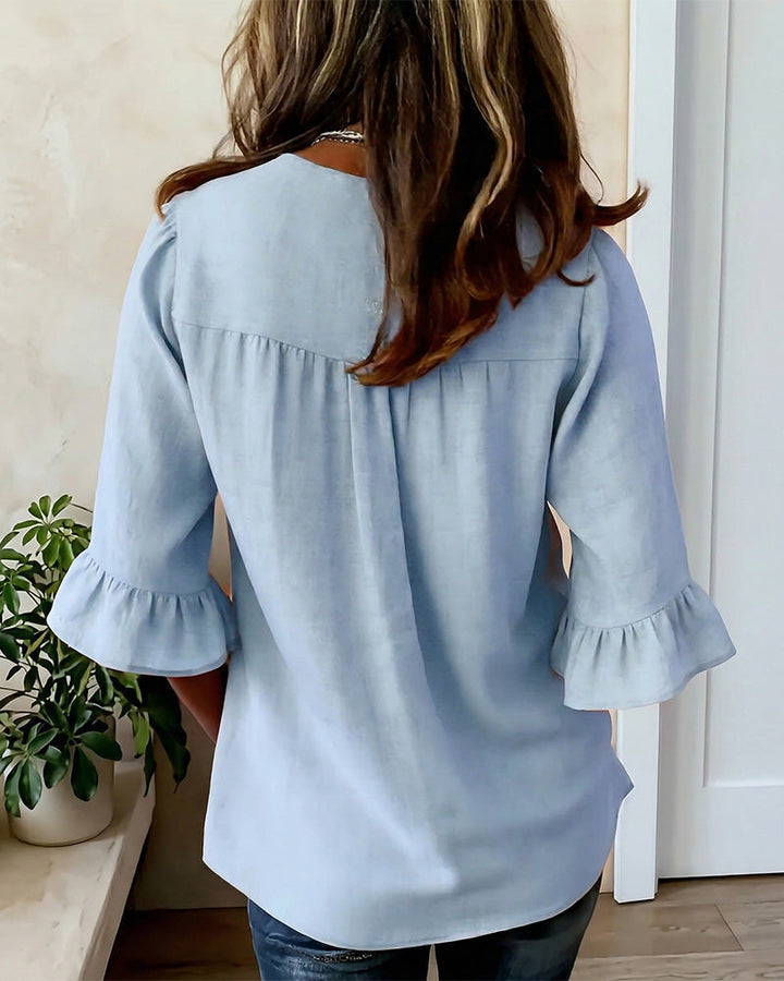 Sophia Blouse unicolor katoen-linnen met houten knopen en volant